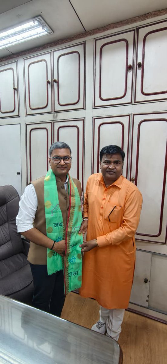 Prashantbjp90's tweet photo. #जनता_दर्शन #04_जुलाई_2026

आज कार्यालय पधारे सम्मानित क्षेत्रवासियों से भेंटकर उनके क्षेत्र संबंधी समस्याओं को सुना और संबंधित अधिकारियों को त्वरित, प्रभावी एवं गुणवत्तापूर्ण समाधान सुनिश्चित करने हेतु आवश्यक दिशा-निर्देश दिये । 

#Prashantsinghal #Mayoraligarh #bjp4ind https://t.co/fpLtzDS9hF