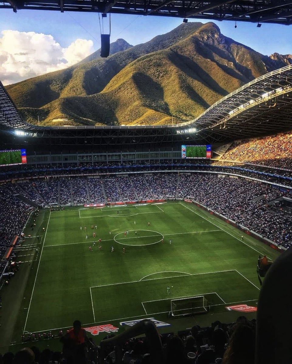 INTERIORPORN1's tweet photo. this is easily the most beautiful stadium in the world https://t.co/jw9xMy3NJJ