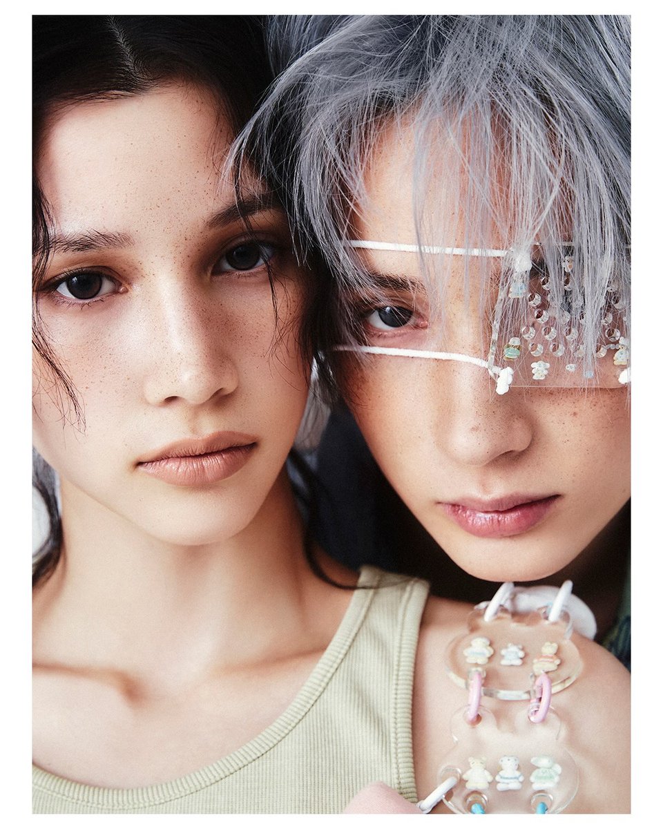 PopHnk's tweet photo. Capturing the bond between the Huening siblings. Photographer Kigon Kwak shares these special moments on his Instagram from the upcoming DAZED KOREA Summer issue, releasing July 6. https://t.co/4V0xVjC2k6