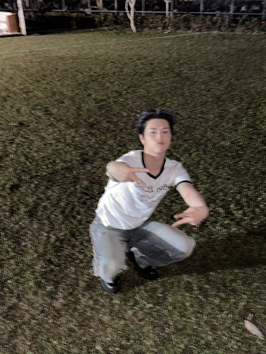 daily_jungsu's tweet photo. 📸📸📸📸 https://t.co/Kl2mMhUZ8N
