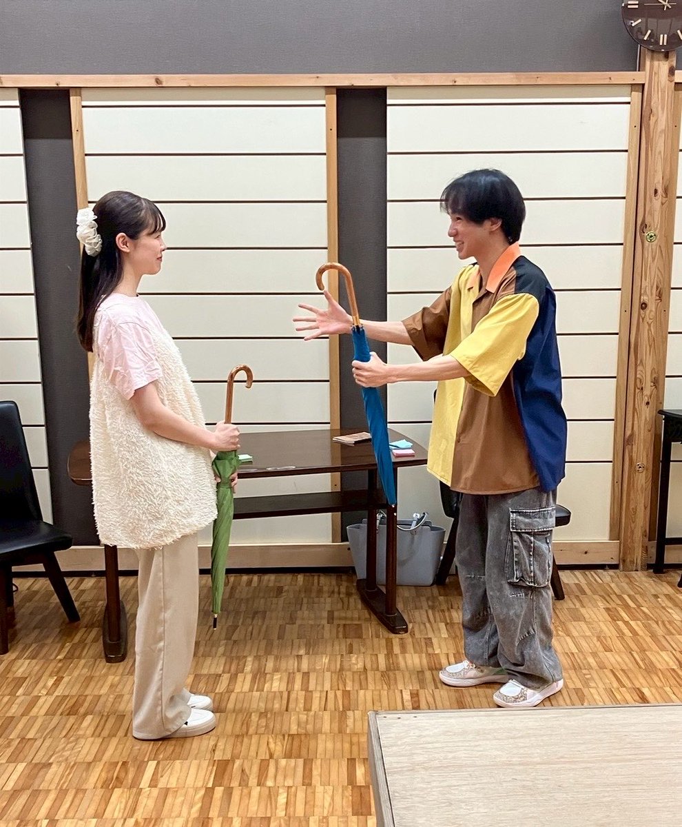 matijoursoi's tweet photo. 朝ミュージカル
「僕と彼女と物憂げな傘」
本日の朝稽古も無事に終了！
振付稽古、どんどんと進んでいきました💃

早起きしてここに来てよかった！と思える朝のひとときを、全員でお届けします♪
再来週7/17(金)からスタート‼️
ご来店お待ちしております♪
https://t.co/H2nxBnChEU
#朝ミュ
#僕カノ傘 https://t.co/ptSXTnEnky