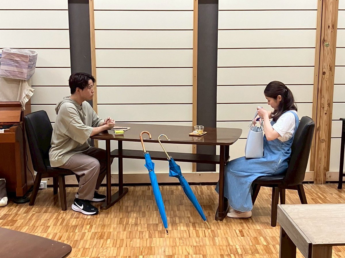 matijoursoi's tweet photo. 朝ミュージカル
「僕と彼女と物憂げな傘」
本日の朝稽古も無事に終了！
振付稽古、どんどんと進んでいきました💃

早起きしてここに来てよかった！と思える朝のひとときを、全員でお届けします♪
再来週7/17(金)からスタート‼️
ご来店お待ちしております♪
https://t.co/H2nxBnChEU
#朝ミュ
#僕カノ傘 https://t.co/ptSXTnEnky
