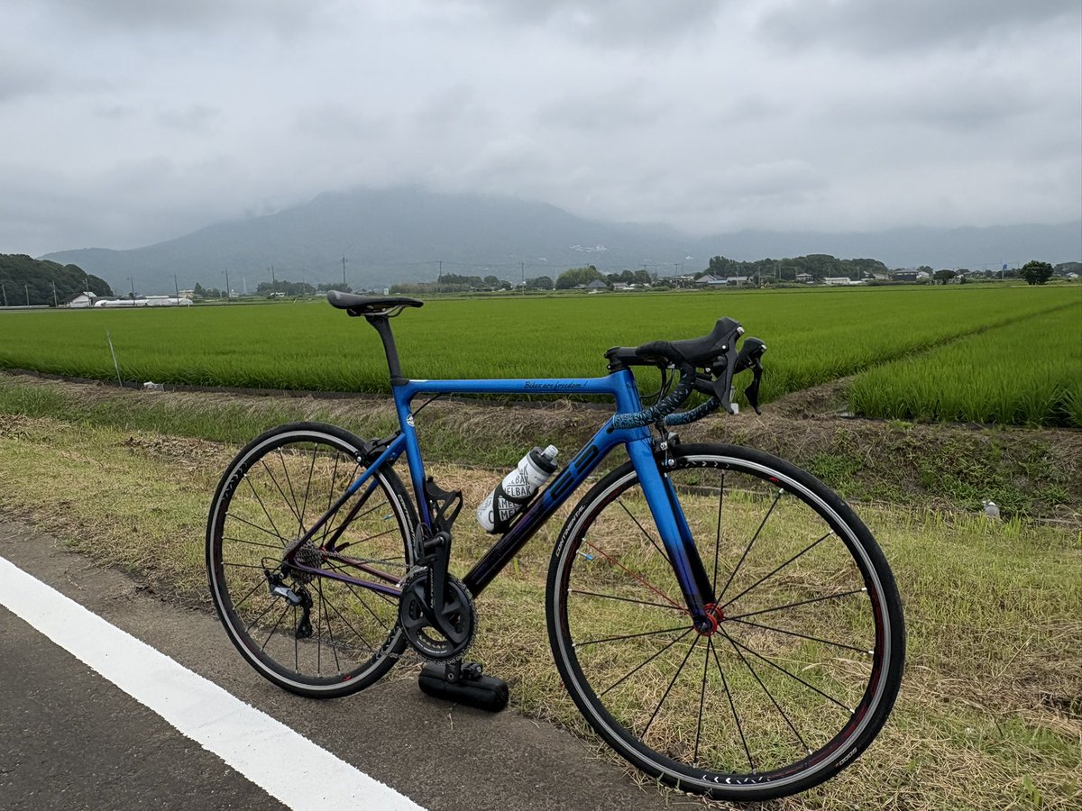 BikesAreFreedom's tweet photo. 今日はcadence 80rpm以上縛りで
#筑波山 表ヒルクライム⛰️🚴‍♀️‼️
平均は85rpm-90rpmでしたが、
F34t-R30tだと勾配9%以上で75rpmまで落ちます(^◇^;)
PWを20Wぐらい上げるか、32tか34tを入れるしかないですね😅 https://t.co/aHfXqjzhjl