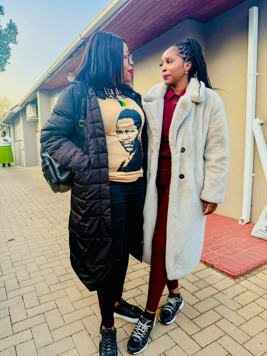 FiFiLekgothoane's tweet photo. All the best, Mogale, on your upcoming mayoral candidate interview today!

The road has not been easy, Deputy Chairperson, yet you have carried yourself with dignity, strength, and resilience through every hurdle and every insult. You are proof that greatness can rise from the toughest circumstances, a seed that blossomed into a beautiful rose growing through concrete.

Go and shine. We believe in you, we are proud of you, and we stand firmly behind you.

Love you always, Mogale wa geshu. ❤️

#AllTheBestDC
#YoungRevolutionaryAndReady
#TlangiMogale