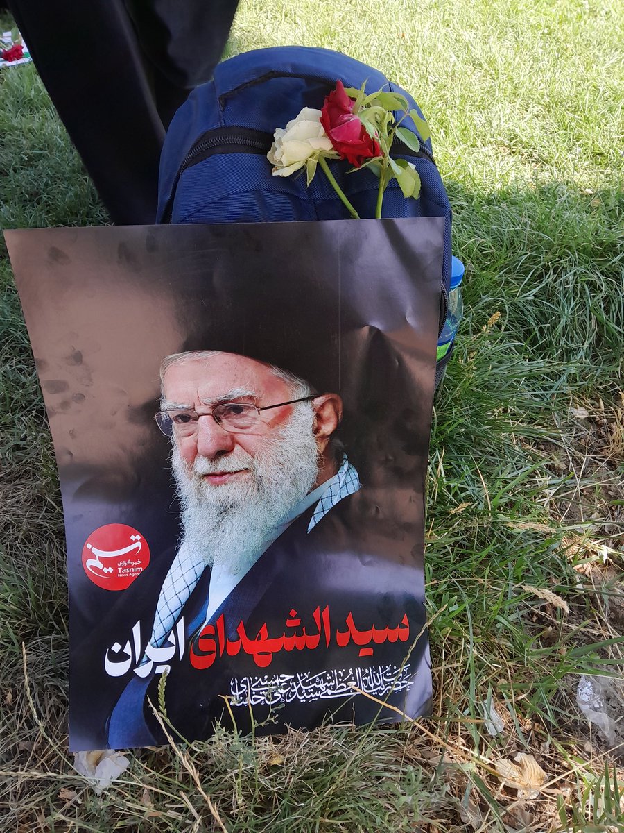 FarideB631801's tweet photo. اومدم تجدیدمیثاق بارهبرشهیدوبیعت بارهبرجدید
لبیک یا خامنه ای
#باید_برخاست
#نحن_المنتقمون https://t.co/G62E9aKrKe