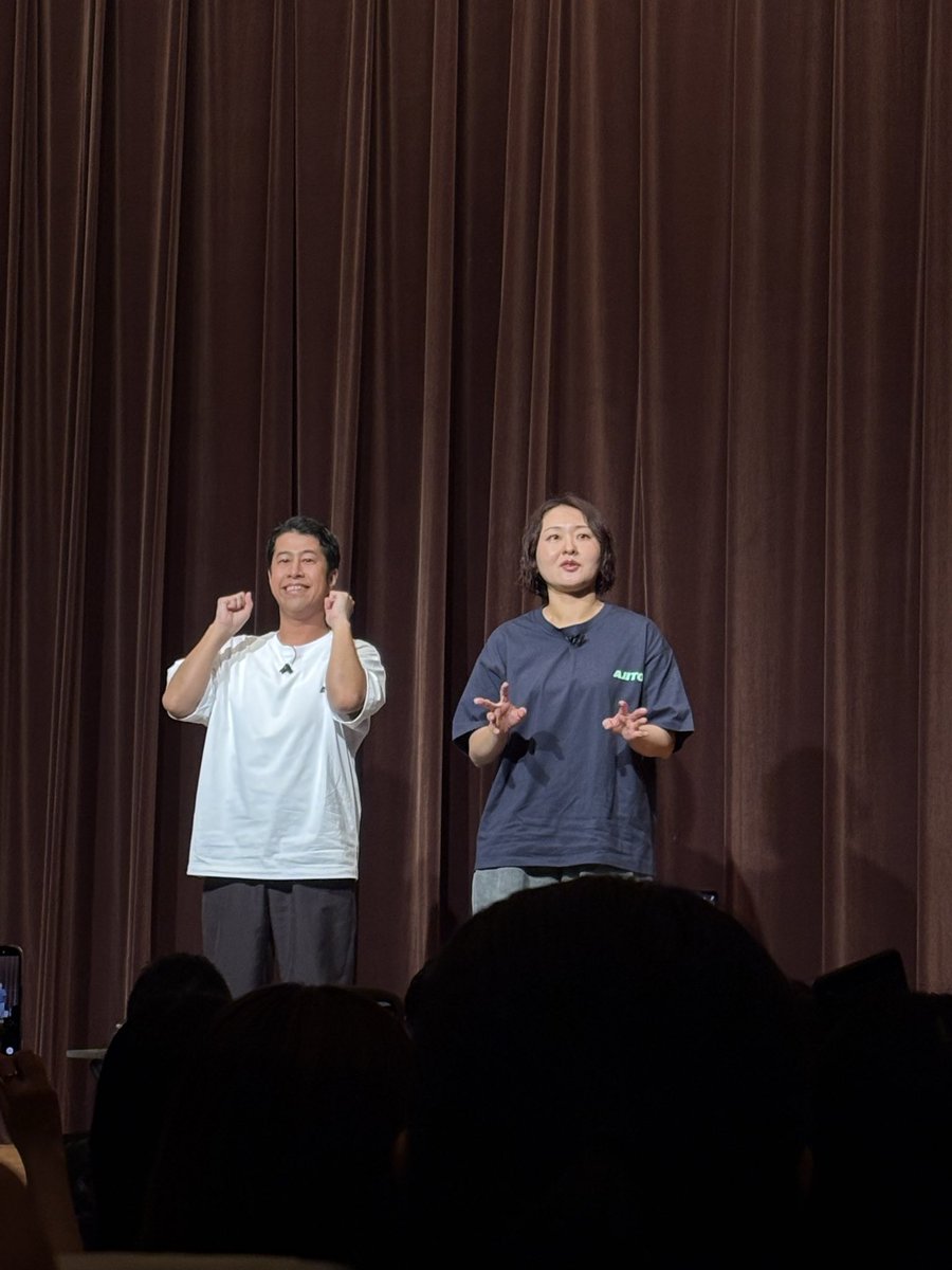 Chang_Mono's tweet photo. #孤独アジト 番組イベント
#独祭
いってきましたー！
冒頭は2人によるコント、新しい井口さんでとても面白かった🤣

アメリカのお土産話も聞けた。
なんとスタッフさんが写真撮ってくれるフォトブースもあって、凄く良い試み🫶
みんな独りで来てるもんね😅
#ウエストランド井口 https://t.co/LbEw4DJXJz
