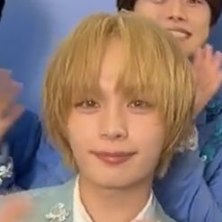 coconut728's tweet photo. りゅちぇ ｷｬﾜｲｲね金髪キマってるね https://t.co/EmP60TCPdc