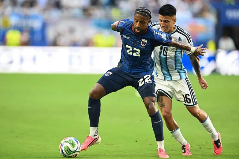 StreamUGRadio's tweet photo. ⚽🏀 Today on #SportsBuzz: FIFA World Cup, FIBA Africa World Cup Qualifiers, local transfers &amp; more.

🎙️ Listen live on StreamUG Radio: https://t.co/DzbEcteyVd
@VSsebaggala @TimothyRainford https://t.co/bl7G1BI7Wo