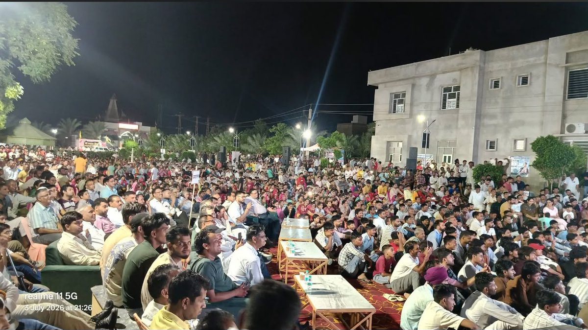 Pulkitgoyal21's tweet photo. भारत के मशहूर कॉमेडियन ख्यालीराम सहाराण का सादुल शहर में बहुत बढ़िया प्रोग्राम का आयोजन किया जिसमें प्रशासन का बहुत सहयोग रहा इस प्रोग्राम में सादुलशहर गैस सर्विस द्वारा हिस्सा लिया गया ख्यालीराम सहारण द्वारा गैस सुरक्षा के बारे में बताया ओर 5 साल में एक बार गैस पाइप बदलवानी जरूर https://t.co/PD9OtugiH3