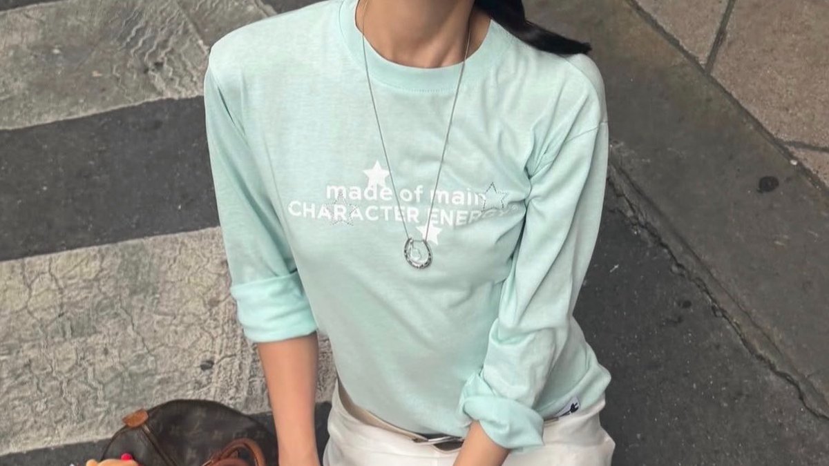 sonhosaurus's tweet photo. ช่วงนี้เห็นหลายแบรนด์ไทยทำเสื้อแขนยาวแบบนี้แล้วน่ารักม้ากกก🤏🏻 เป็นเสื้อที่หยิบมาใส่ชิลๆสบายๆ match ง่ายด้วย โทนสีก็น่ารักก👚⭐️🩰 https://t.co/yz39pUBRpc