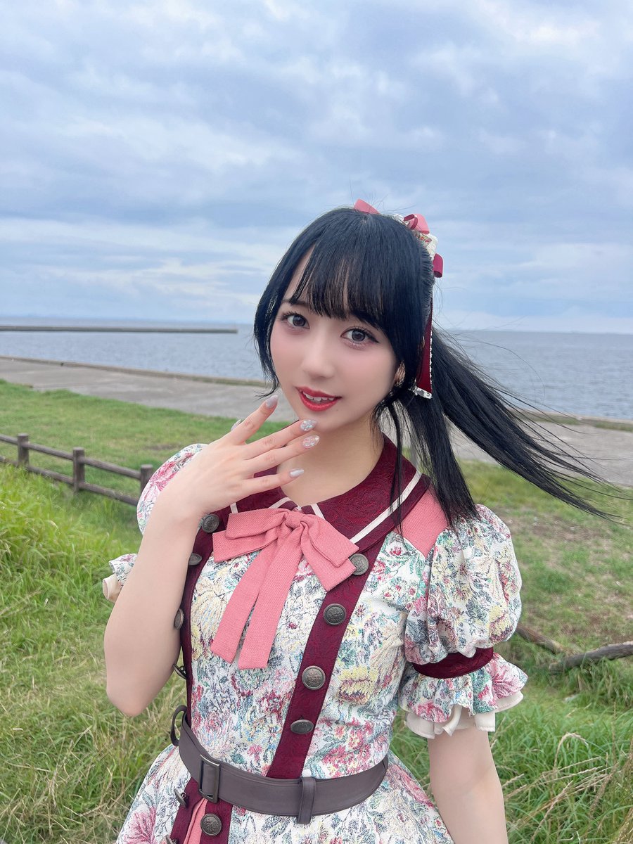 Kareai_remi's tweet photo. #超NATSUZOME2026

UMIステージ 
ありがとうございました🌊

広大な海をバックに
気持ちよかった〜！！！

後ろの方まで見えてたよ👀

みんな楽しそうで
ステージ上でニコニコ嬉しかった💞

また会おうね🫧

#可憐なアイボリー https://t.co/nKXQGmMGbs