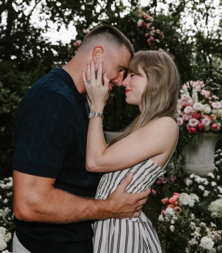 AboutMusicYT's tweet photo. Taylor Swift and Travis Kelce's wedding generated over 2.1 million posts on Twitter today. At the peak of the ceremony, more than 160,000 posts were made in a single hour, averaging over 2,600 posts per minute. https://t.co/i31kC4WKre