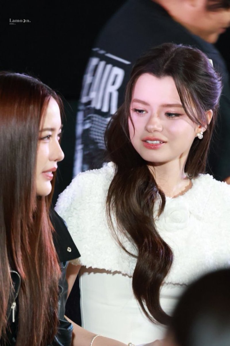 kieutou_serbia's tweet photo. Becky girl...

THE AIR FINAL EPISODE
#เสน่หาวาโยตอนจบ https://t.co/ubM2VN68Vl