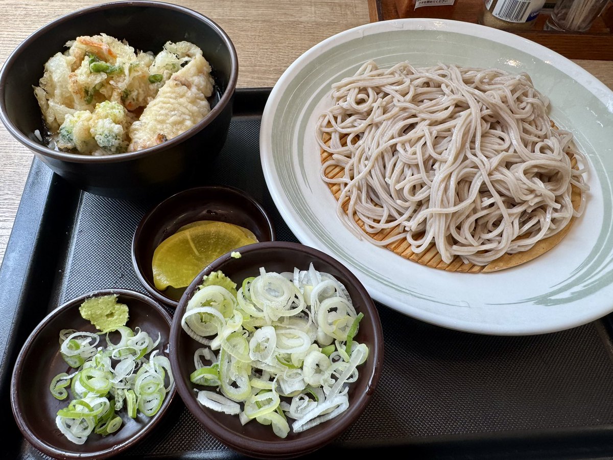 offride's tweet photo. お昼
初の渋そばはセットで。 https://t.co/ENGQyhCjrK