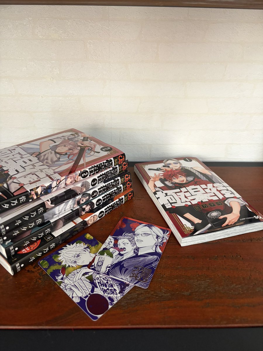 uriri0922's tweet photo. 読書します😌 https://t.co/A8UBnkMyNN