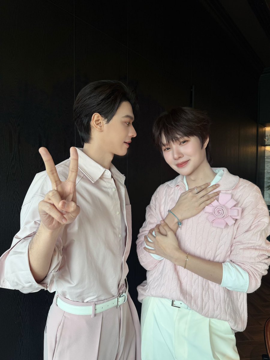 Chamook1919's tweet photo. รหัสชมพู💗

KNP X PANDORA #PANDORAWearTheMomentwithKengNamping https://t.co/7uDm9E4PCr