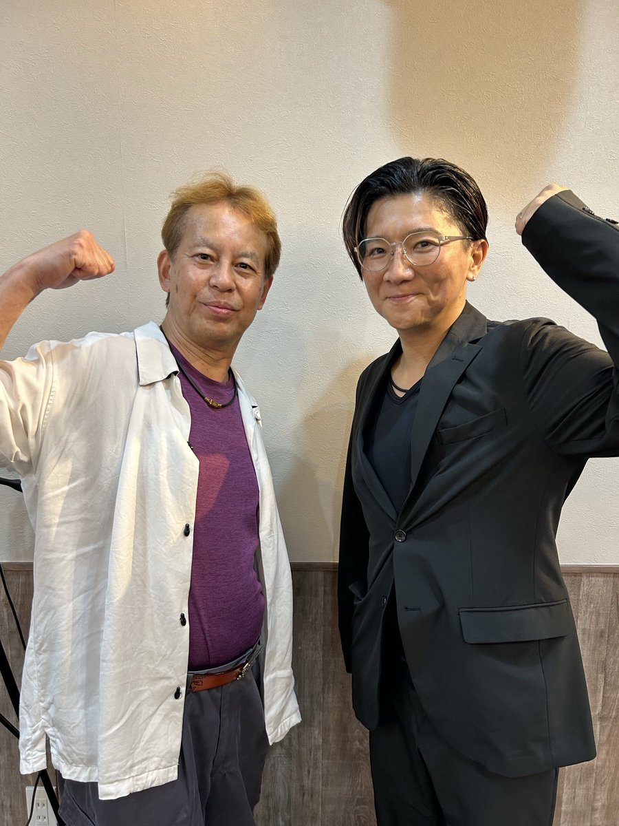 Y63XC9OFA316066's tweet photo. #徳本恭敏
#自信をどうぞ！
声優さんと🤳 https://t.co/e1UIhxSGfh