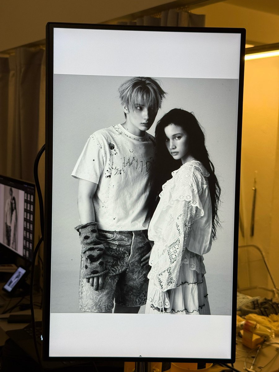 translatingTXT's tweet photo. [260704] huening bahiyyih instagram - #hueningkai

“HUENING’S🌿 <DAZED>” https://t.co/m2p6wxiUrj