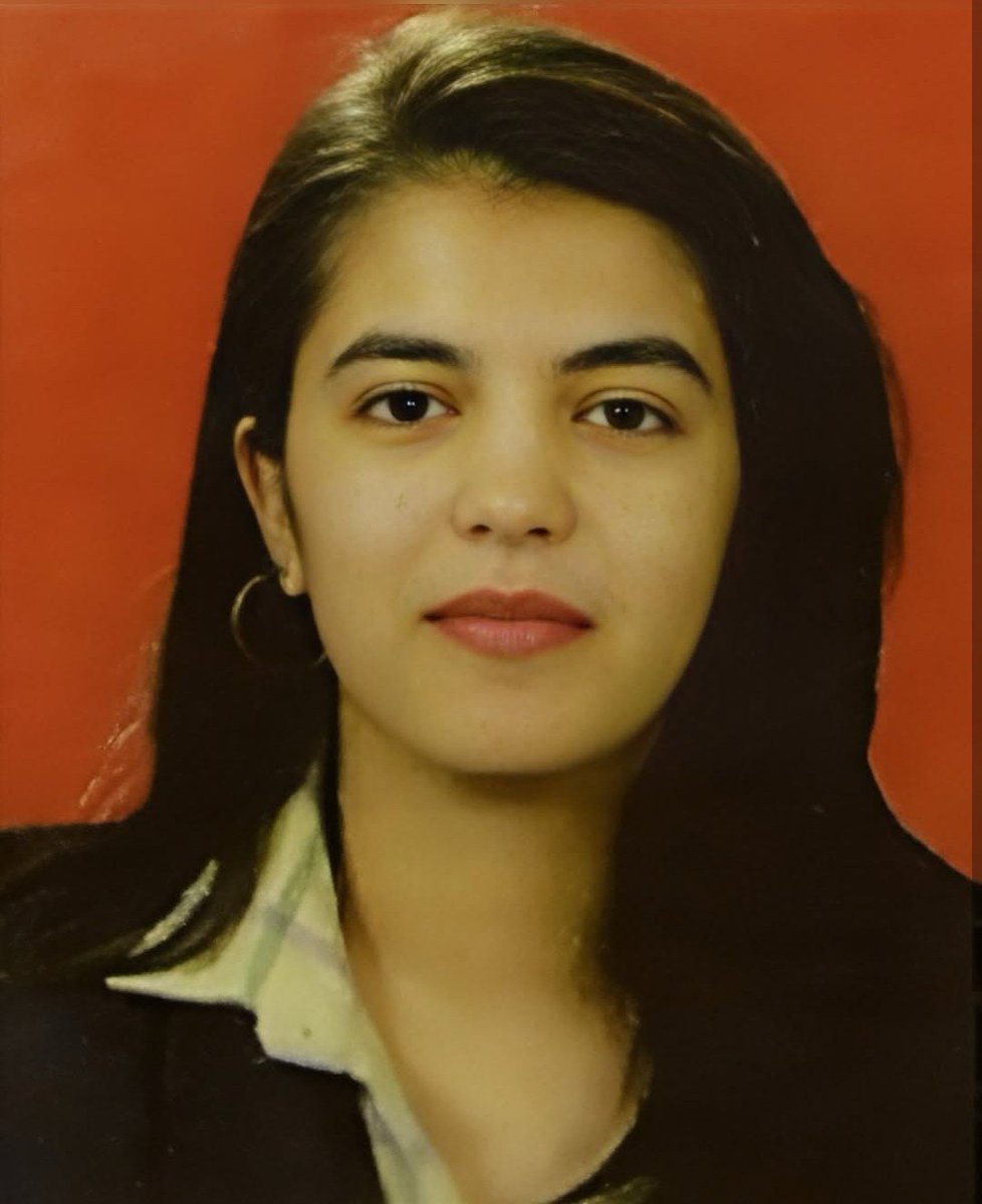 gulhatunmedya's tweet photo. Ben Neşe Alten!

Diyarbakır Bismil’e atandıktan 25 gün sonra babam ile birlikte 21 yaşımda PKK terör örgütü tarafından şehit edildim. https://t.co/6udfFn369A