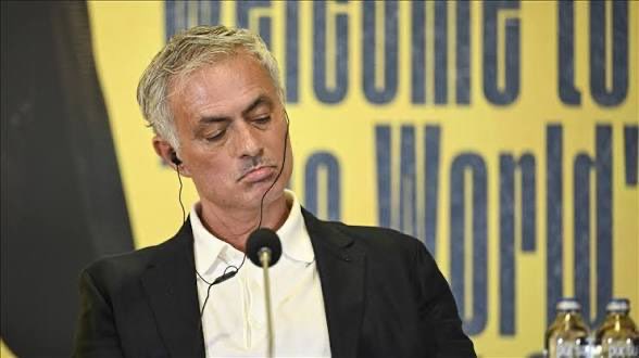 LfcNuel's tweet photo. 🚨🗣️ José Mourinho on the refereeing in Argentina's 3-2 victory over Cape Verde:

"We are watching a script, not a football match. Cape Verde did not just play against eleven men from Argentina tonight, they played against the referee, they played against the system, and they played against the entire agenda of the tournament.

When you are a small nation, you have to be perfect to win. But when you are Argentina, you are allowed to make mistakes because the whistle will always save you. Every 50/50 challenge went one way. Every time Cape Verde built momentum, there was a convenient foul given. A 111th-minute own goal? The pressure was artificially created. It breaks my heart for Cape Verde because they were absolute warriors, but in modern football, being a warrior is not enough when the result has already been decided in an office."