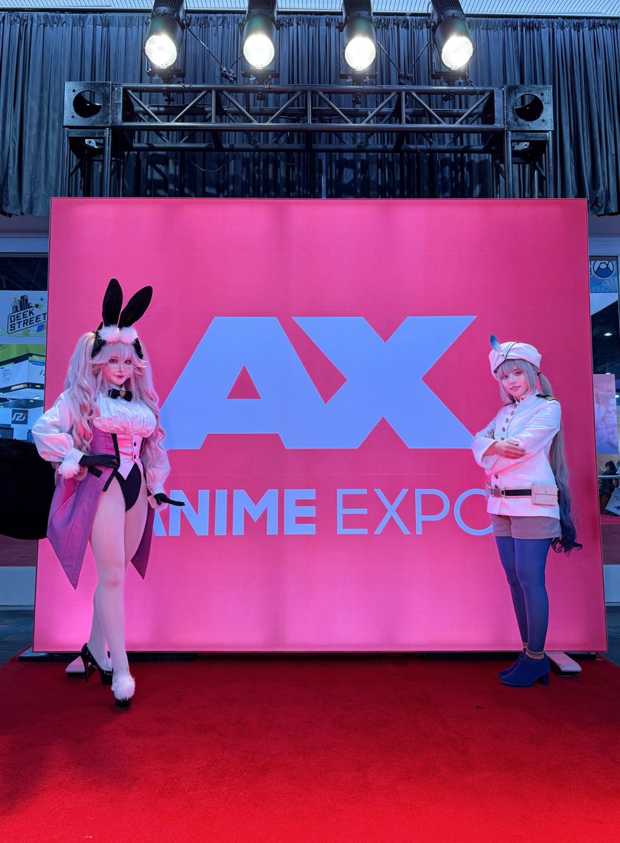 usagicos's tweet photo. AX2026  Day2
ありがとうございました！

Fate/Grand KICKOFF アディショナルタイムをPlayしてるコヤンスカヤ(動画スクショ)
紅ちゃん発見💋🫶

#FateGOUSA #AX2026 
#AnimeExpo2026 https://t.co/2GUfmJbZ4R