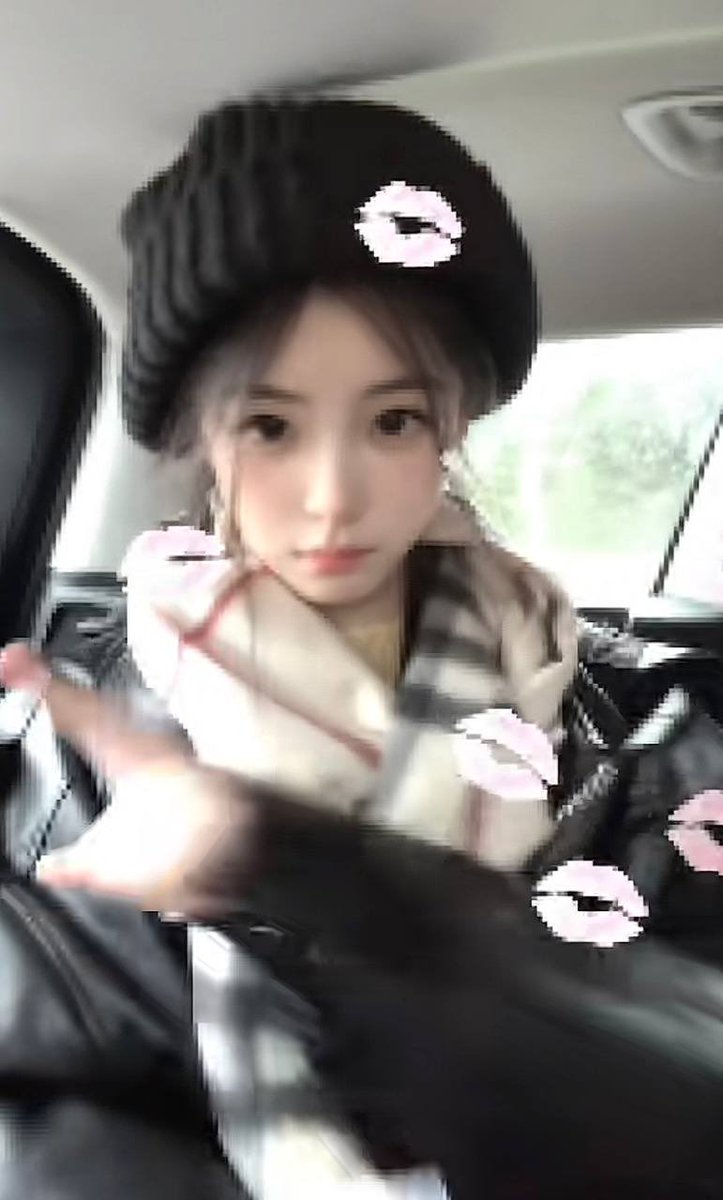 TruePercentages's tweet photo. mi高颜值美女 极品m属性贱🐶 睡着了打屁股还一直流水 太s了 就是睡醒的巴掌印不知道怎��解释 https://t.co/BLIQzlupbx