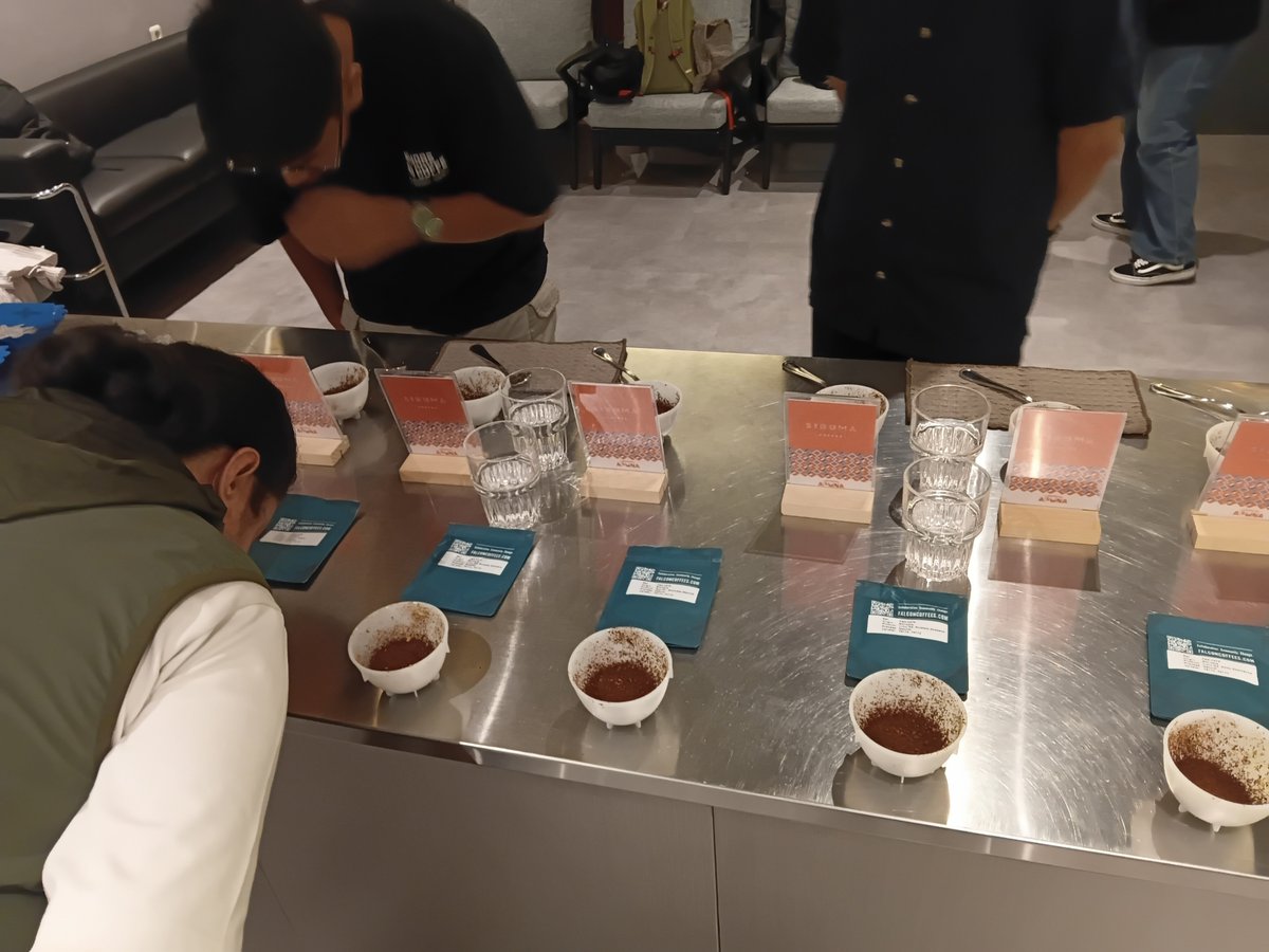 ngopi yu! tweet media