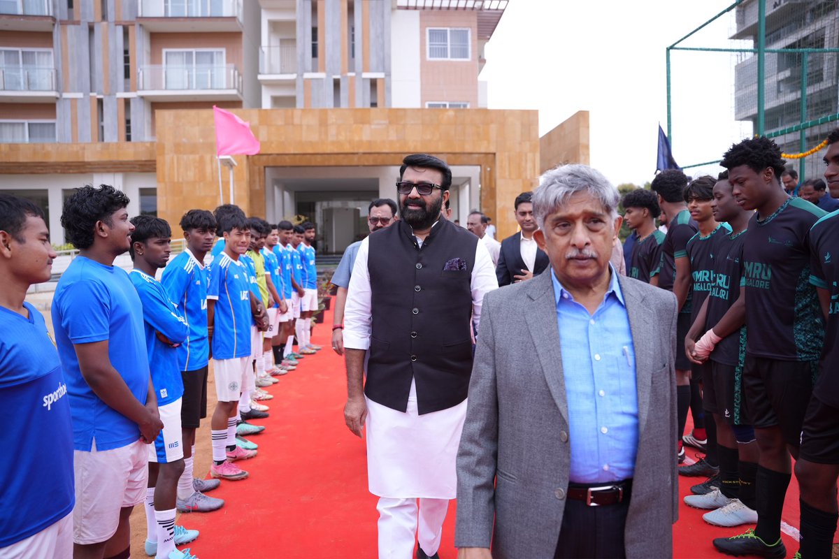 mlanaharis's tweet photo. Glad to unveil the CMRU Astro Turf Football Ground and Inaugurate the Inter-Club Football Tournament today at the CMR University Lakeside Campus. (1/2) https://t.co/d1Y3JLzi7B