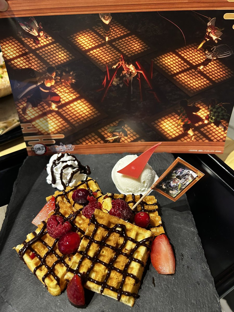 kmt_mitu's tweet photo. ナムコー！
当選したので刀研いだら刃こぼれさせました。センスない私笑
安定の推し回避。善逸だけどうして出ないん…もう疲れちゃったよ…。 https://t.co/9wwvlOEtoE