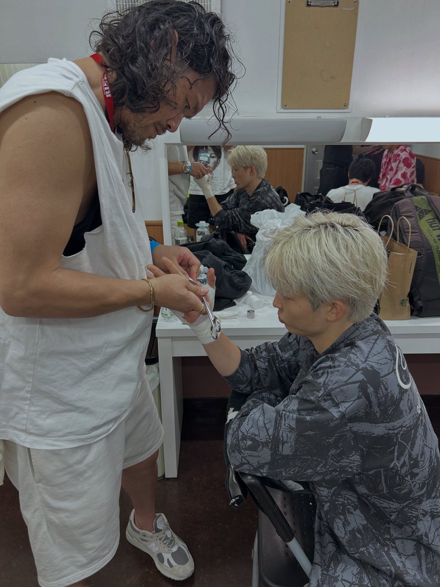 Shoa_arii's tweet photo. 試合のバンテージとプレゼントします
リツイートとコメントから抽選でよろしくお願いします

汗とパワーはけっこう入っております🔥 https://t.co/Mjh394XWeI