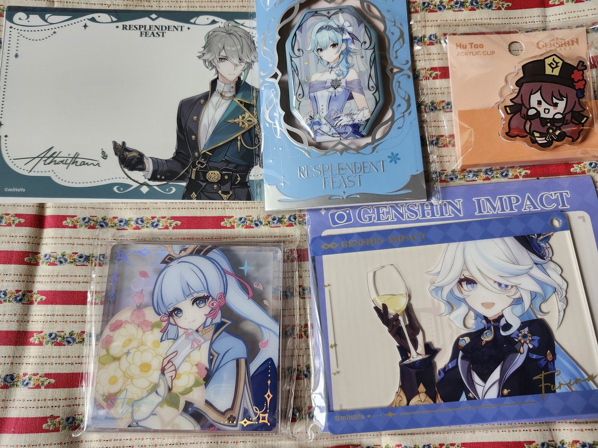 carry398's tweet photo. 久々に池袋のファンビレやアニメイトで散策、来���忙しいから英気を養ってきたw😂
グッズも久々に買って、特典カードはアルハイゼンでした。ハイゼンこういう正装の時ヘッドギアないのね🎧📖 https://t.co/UBf7rWvaWf