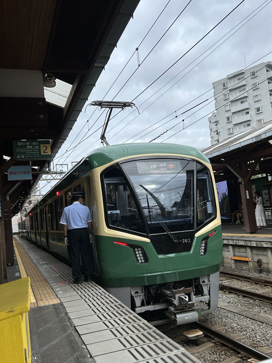 ansen_hakutaka's tweet photo. 暇なので江ノ電乗りにきた(

早速新車の700形を引くという。。 https://t.co/u0XvED5pFz