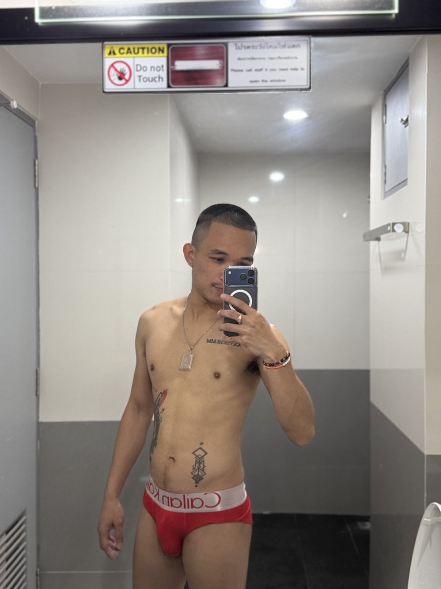 NewSeven2043's tweet photo. มาเที่ยว #ภูเก็ต 2 วัน จะมีใครมาหาไหมน่ะ🏝️💦 https://t.co/KwNJu7mDKy