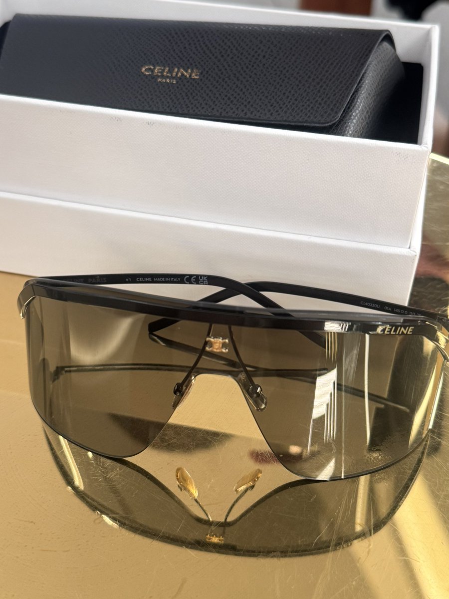 nadia_in_tokyo's tweet photo. An afternoon of happy decisions 🥺 I super love Taehyung’s @celineofficial PFW eyeglasses and got it today

With @travelwithTaeby ‘s new bag (among other things) https://t.co/TSD1Hk2CmY