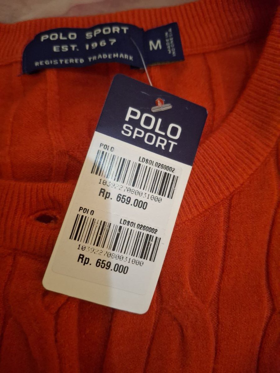 Min_Fatine's tweet photo. Wts caable knit cardigan polo sport original store size M
New with tag
Available on shopee https://t.co/4G1C6CqhCQ https://t.co/o2cGUR84R0