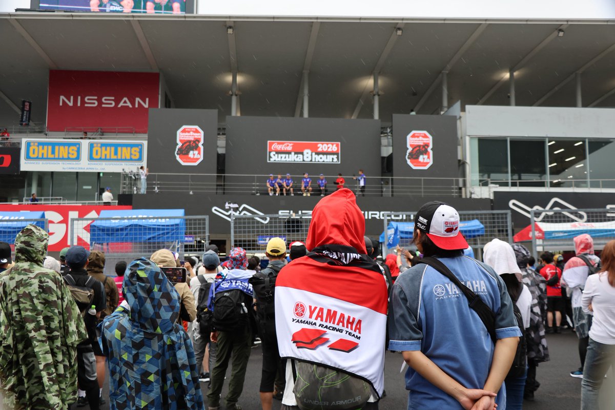 suzuka_event's tweet photo. 鈴鹿8耐 前夜祭 YAMAHA FACTORY RACING TEAM トークショー始まりました！
 #鈴鹿8耐 #FIMEWC #Suzuka8Hours https://t.co/d26v1VxJWZ