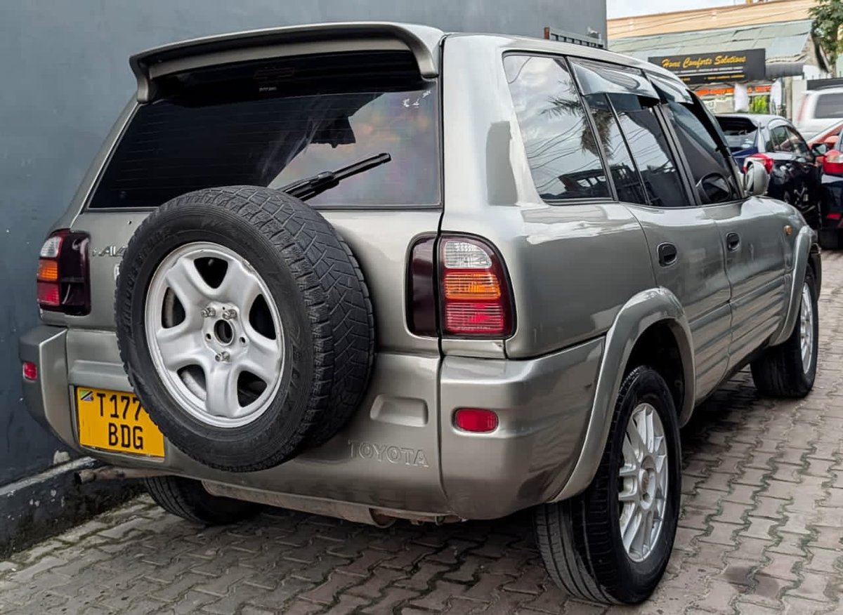 Mobell_nation's tweet photo. #Bei..10.9Milion✅
TOYOTA RAVA4 J -BDG📌
Year. 1998
Engine 3s
CC 1990
Full. Ac
Airbags - 2
Haina Kipengele
Gari ni Kali Sana Imekaza
☎️0786 518866
Kindly Report 🙏 https://t.co/rVupZxeGhQ
