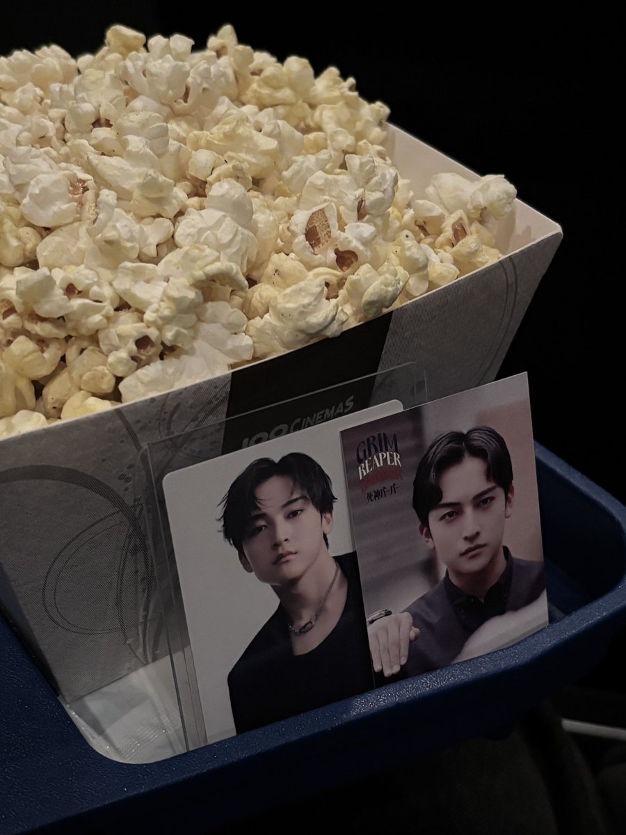 mi___s09's tweet photo. 死神バーバー 見てきました！
登場人物それぞれ個性強くて、最初はこの感じでお話進むのかなって思ったんだけど、だんだん生と死について考えたというか、、、悔いなく生きようって思った
最後の方は泣いてました🥹
本当に素敵な映画でした(*´˘`*)
#死神バーバー https://t.co/dmKz6AfIIK
