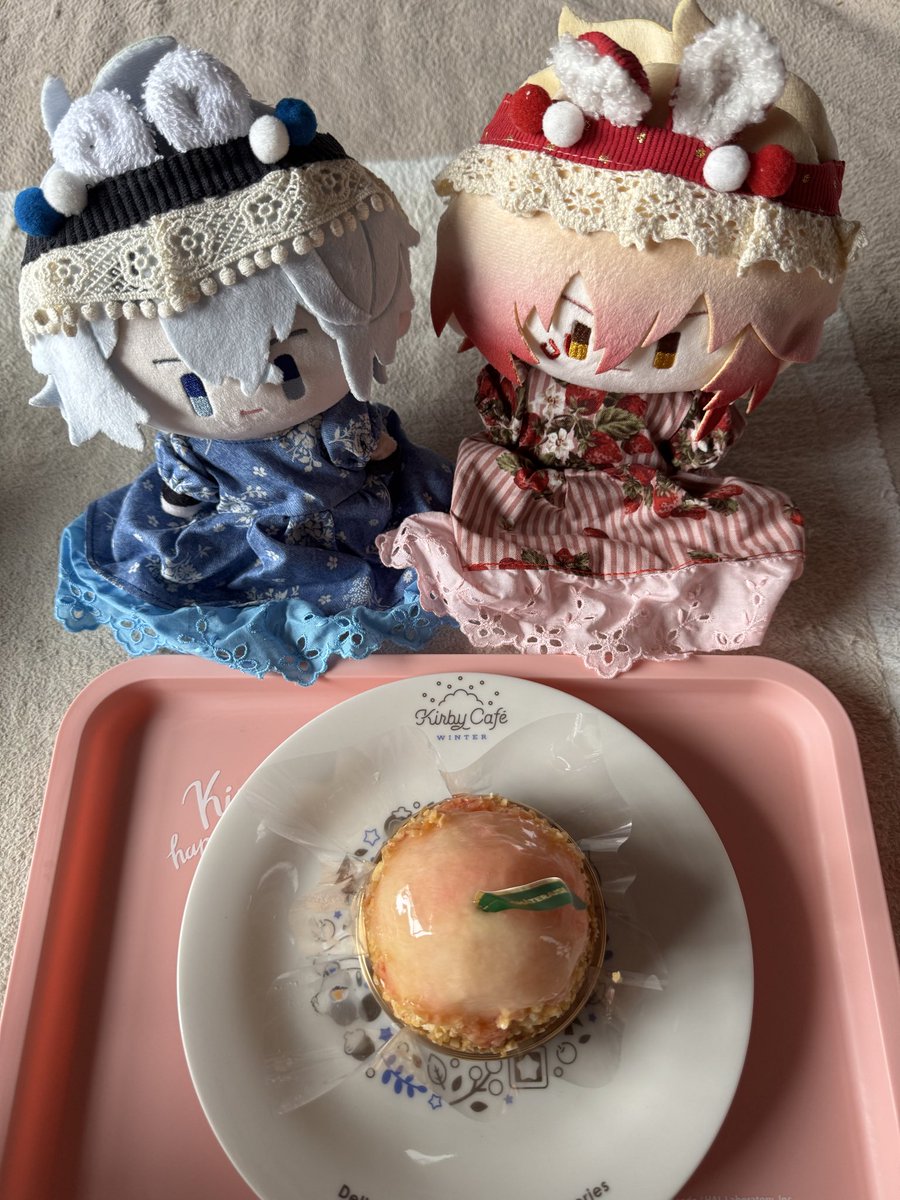 MishaVassal's tweet photo. 仕事終わりに先週のお礼用として取り急ぎしゃーとれー���で🍰買ってきました。
#ファぬ
#モぬ https://t.co/iws3r2htQI