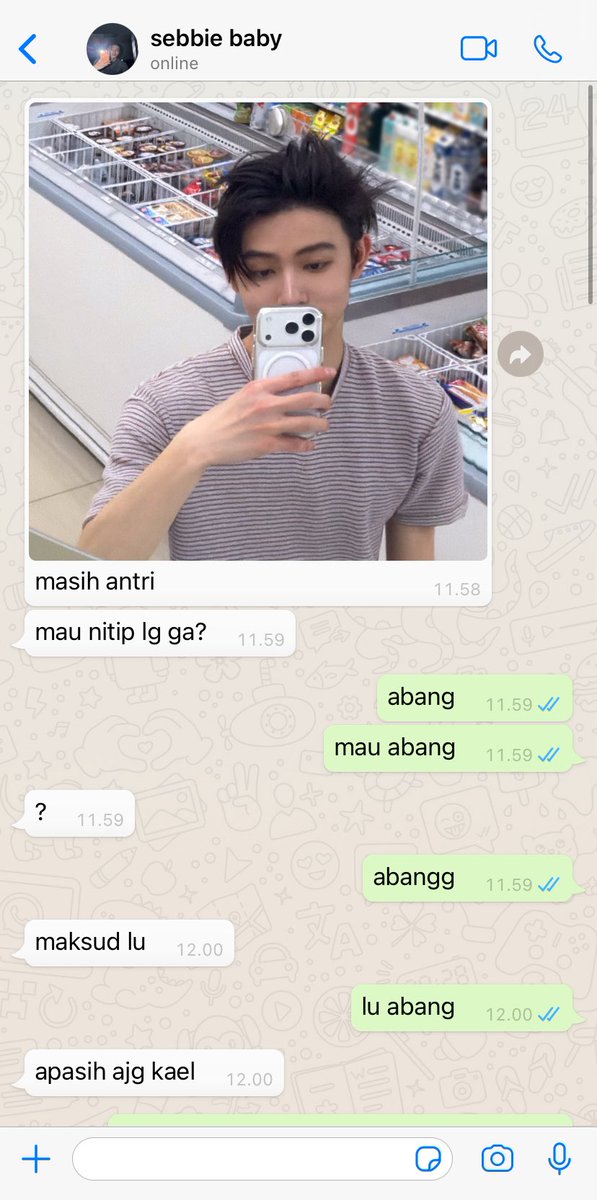 connesette tweet picture
