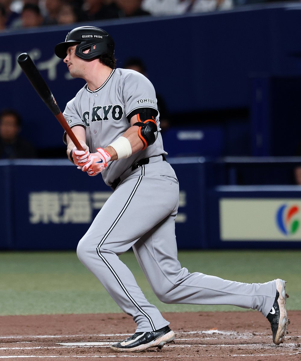 TokyoGiants's tweet photo. 【一軍】巨人 1-2 中日

先発の #竹丸和幸 投手は6回9奪三振1失点。
#キャベッジ #ダルベック 両選手の連打から、#中山礼都 選手の犠牲フライで得点するも、8回裏に勝ち越しを許し敗戦。

https://t.co/Mo7X9KAul6 https://t.co/Bmp63H8zWm