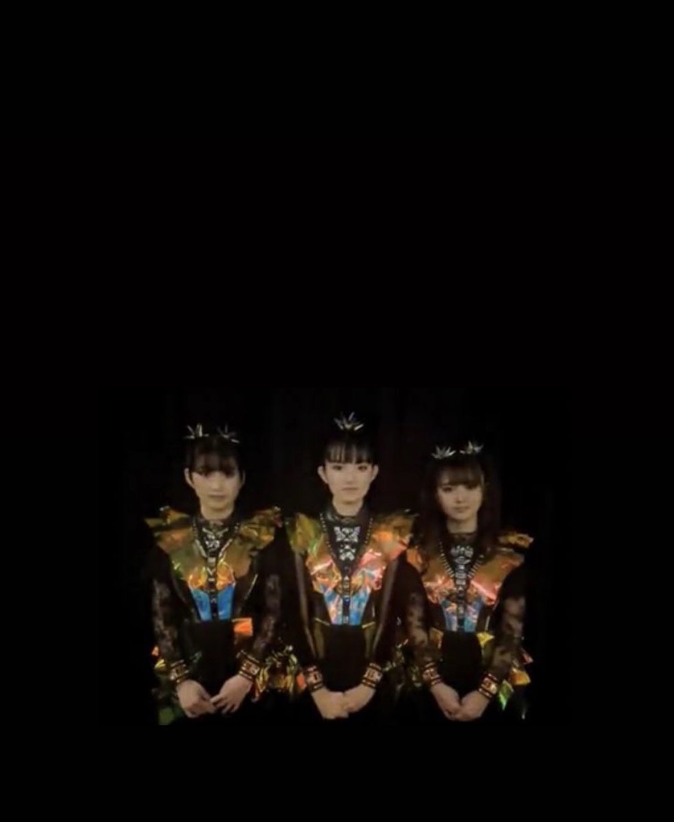 paintparamore tweet picture