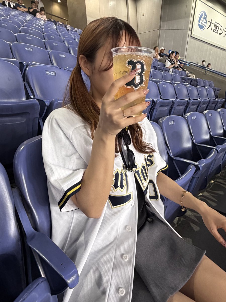 momo1539081's tweet photo. 兵庫住みの97年生まれです👧🏻
年20試合くらい現地観戦してます🏟️✨

💙オリックス ▷ 30. 62. 67
🧡 ジャイアンツ ▷ 6. 51
💙 ベイスターズ▷22

一緒にワイワイお話ししたり、
現地観戦できるお友達募集中です👏🏻

いいね・RTで気になった方
お迎えにいきます🧸

#野球垢さんと繋がりたい #プロ野球 https://t.co/SNaSlhpp1E