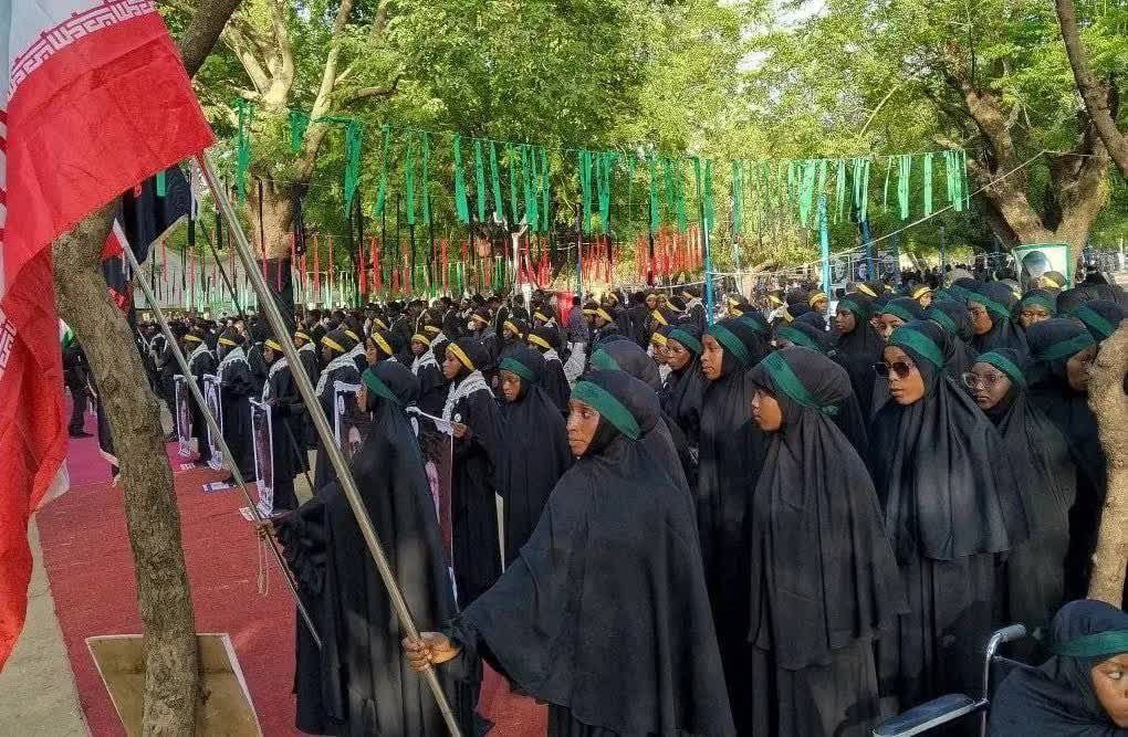 Ferghe_ir's tweet photo. ⭕️ تشییع نمادین پیکر امام شهید آیت‌الله سید علی خامنه‌ای در نیجریه برگزار شد.

#رهبر_شهید https://t.co/4qtt2yajq0