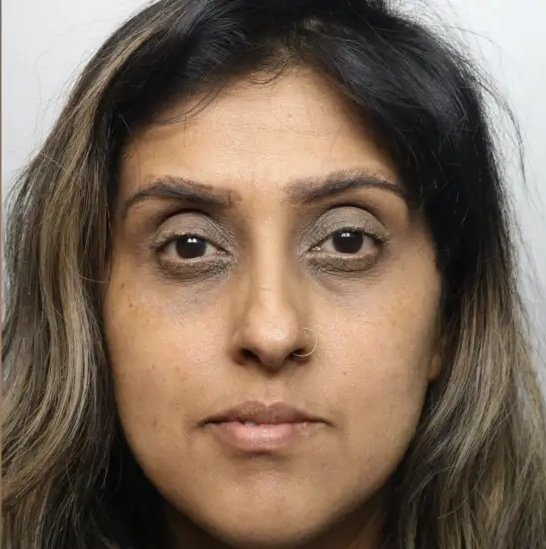 CrimeLdn's tweet photo. The mother of tiktoker nfluencer Mahek Bukhari has had her sentenced appeal rejected by the court of appeal.

Ansreen Bukhari jailed for a minimum of 26 years for the murder of Saqib Hussain and Hashim Ijazuddin 

A panel of three Court of Appeal judges dismissed the claim, saying that the sentence was justified.