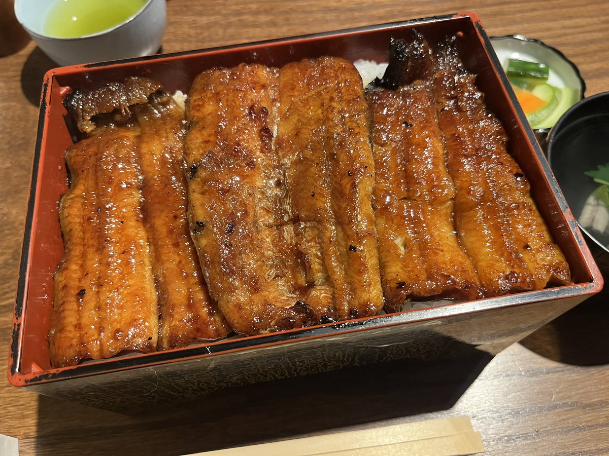jasdf_UMI's tweet photo. 🍆が出たから家族で鰻食べてきた！ https://t.co/9aHHfzVq22