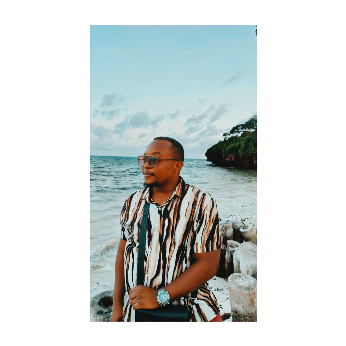 abbah_mwamburi's tweet photo. Beach days = Best days. https://t.co/XJPrJ9AzAE