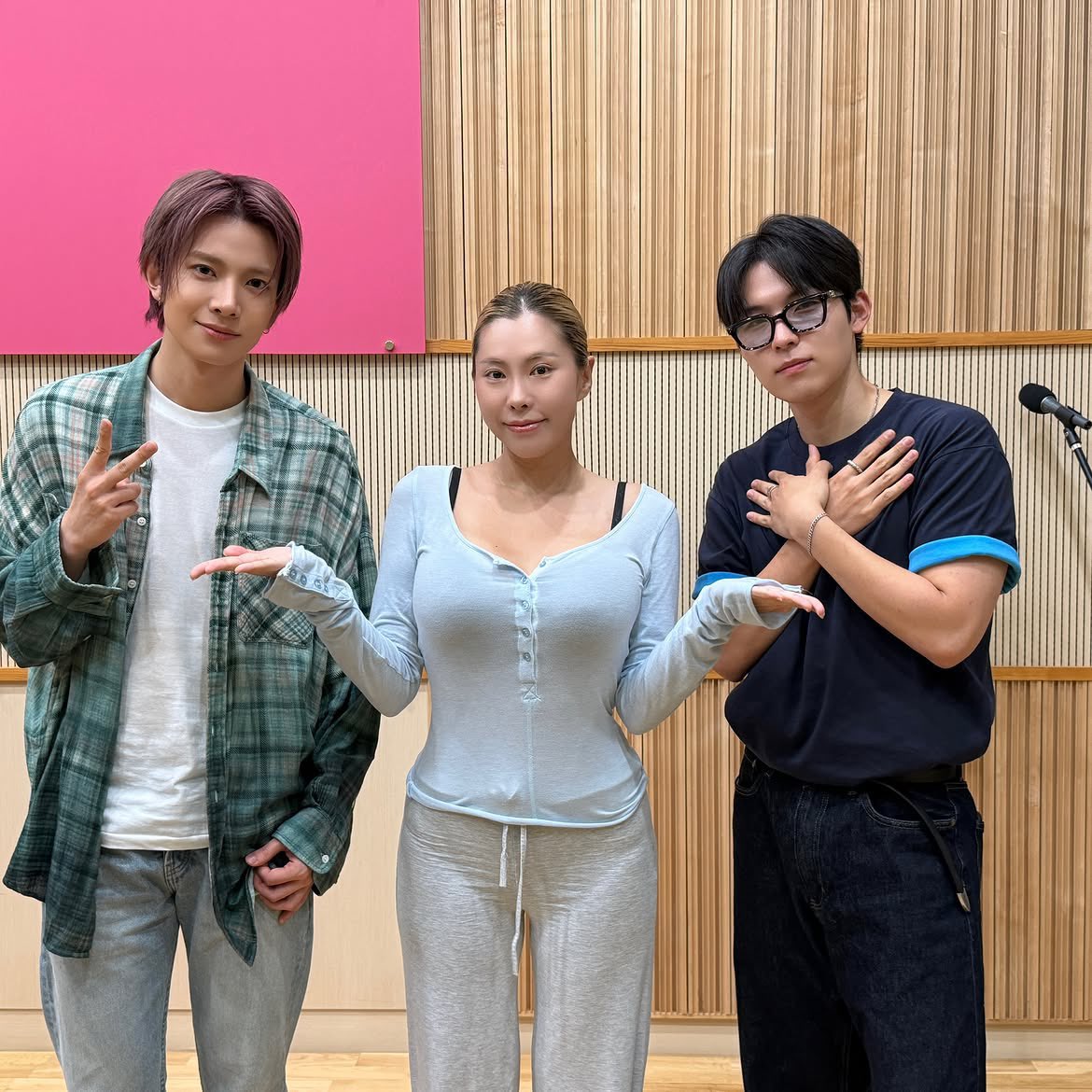 EVANPOPBASE's tweet photo. EVAN for Gabee’s Super Radio 📻  via instagram 

🔗 https://t.co/ylKTTjoDlj

#에반 #EVAN #희승 #HEESEUNG https://t.co/ifjyoKtwZP