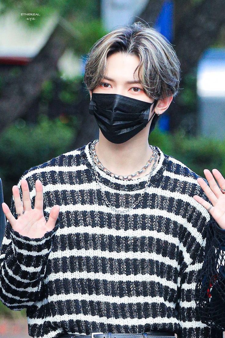 8TZOfficial's tweet photo. ㅤ
ㅤ
🚨 SOUND THE ALARM 🚨
#EIGHTEEZ just pulled up!

#GORO, #HARU, #MICAH and STAFF are currently spotted at KSPO Dome, Seoul, attending THE NEXT BOY (@weTHENEXTBOY) 2nd Anniversary Concert THENEXTBOY : SANS LIMITE
ㅤㅤ
ㅤ https://t.co/XXvEHmTb0n