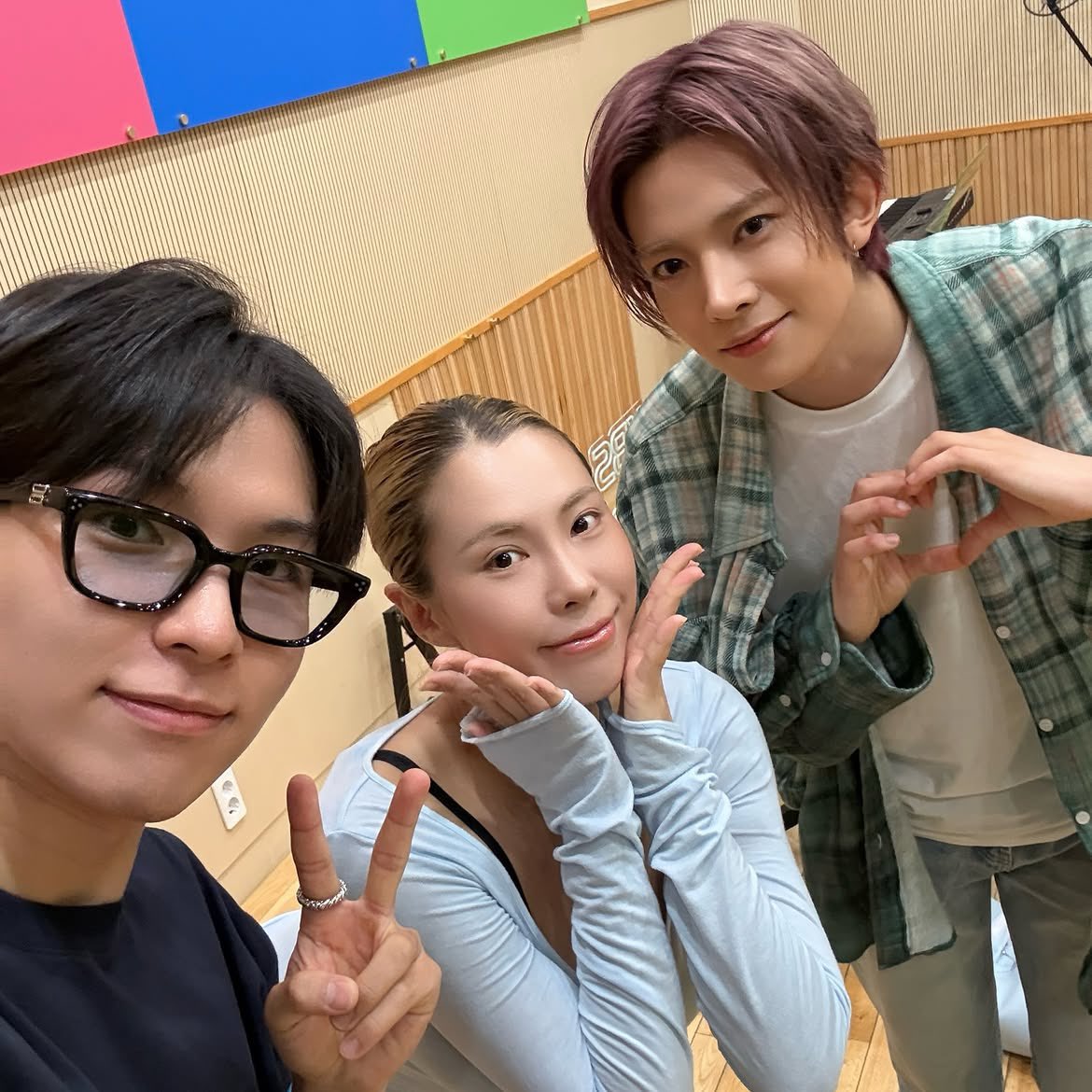 evanfolder's tweet photo. Gabee’s Super Radio Instagram Update with EVAN!

#EVAN #에반 #HEESEUNG #희승 https://t.co/O2hN2OvJBF